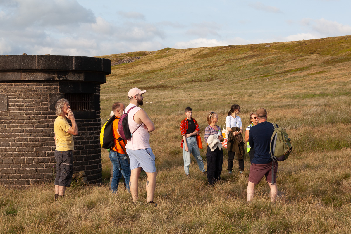 Philosophising by an air-shaft